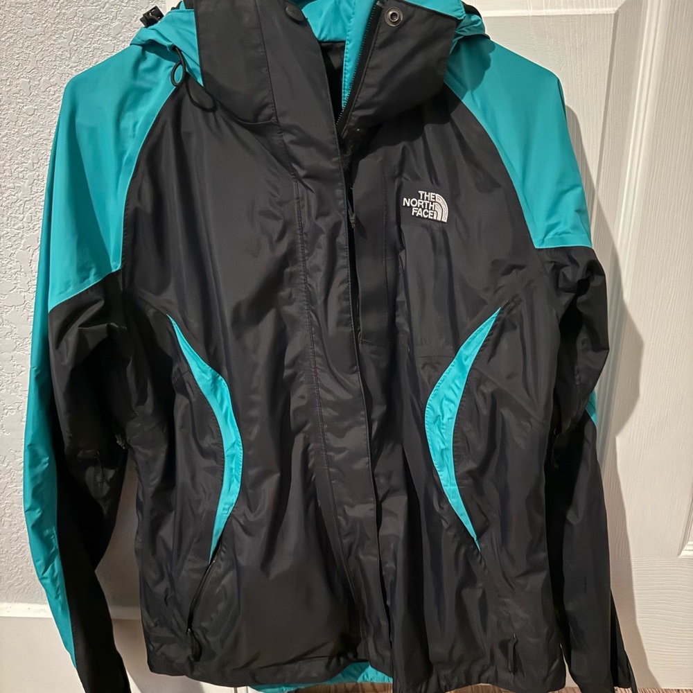 The North Face Women's Black and Turquoise Ski Jacket. No liner.